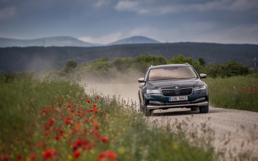  Skoda Superb Scout 2019 года  (WW) (фото 27 из 72)